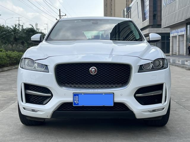 Jaguar F-PACE