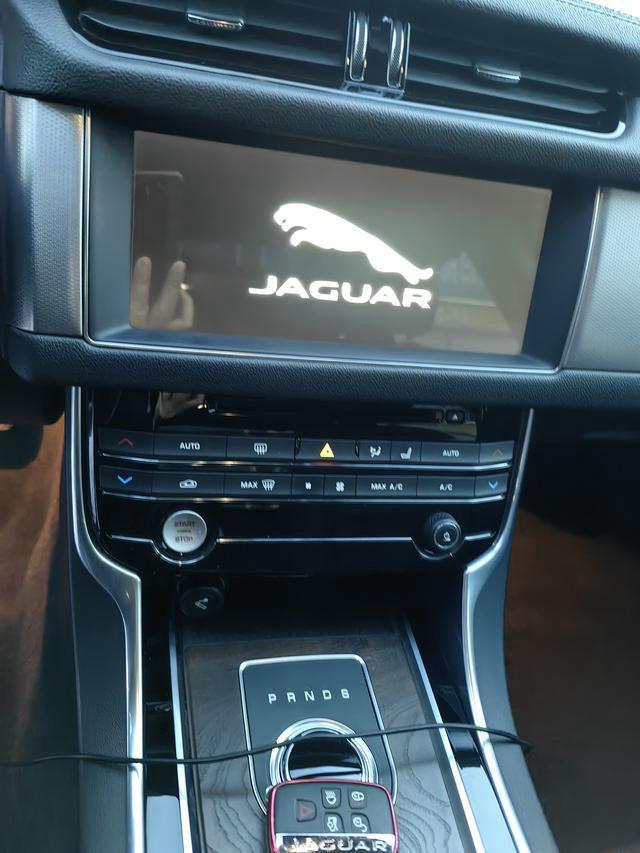 Jaguar XFL