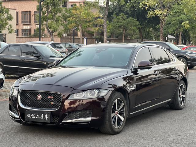 Jaguar XFL