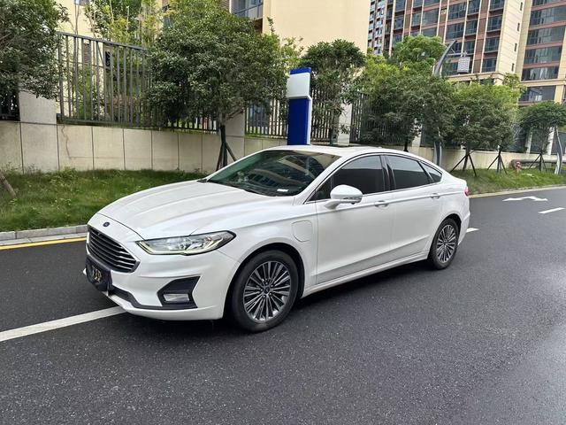 Ford Mondeo PHEV