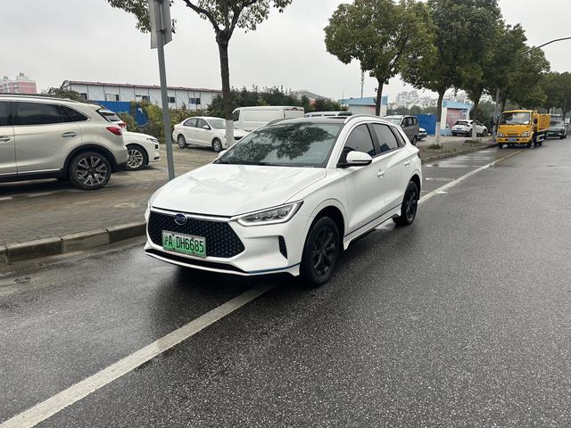 BYD e3