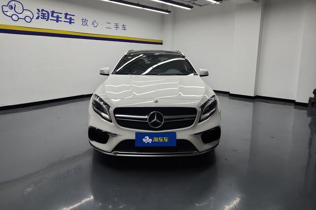 Mercedes-Benz GLA AMG