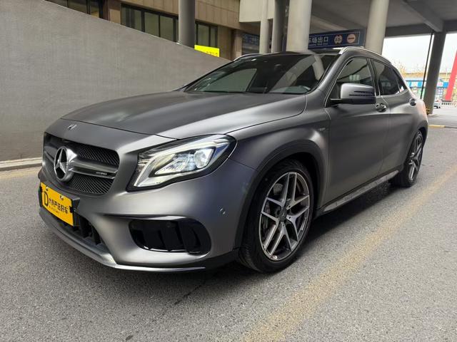 Mercedes-Benz GLA AMG