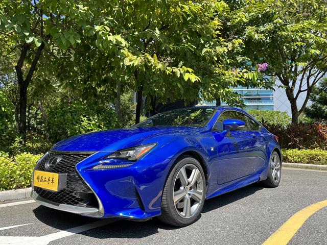 Lexus RC