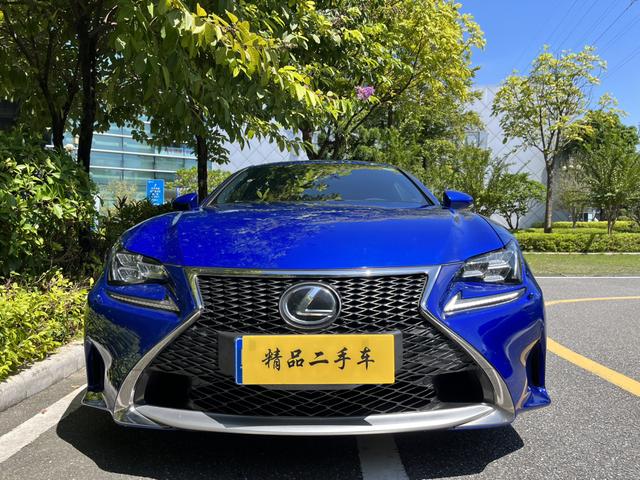 Lexus RC