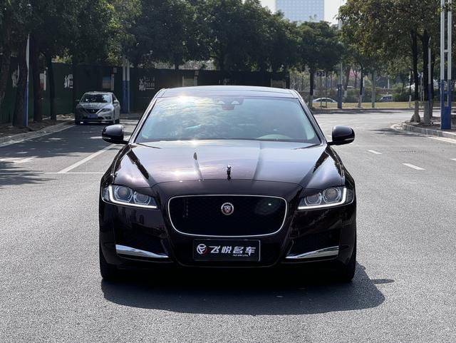 Jaguar XFL