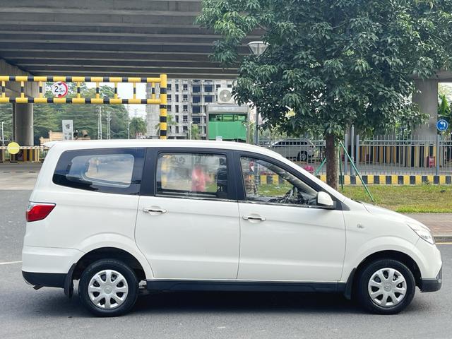 BAIC Weiwang M30