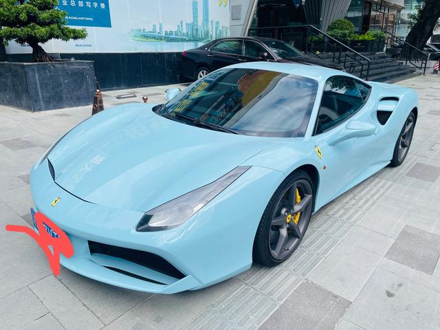 Ferrari 488