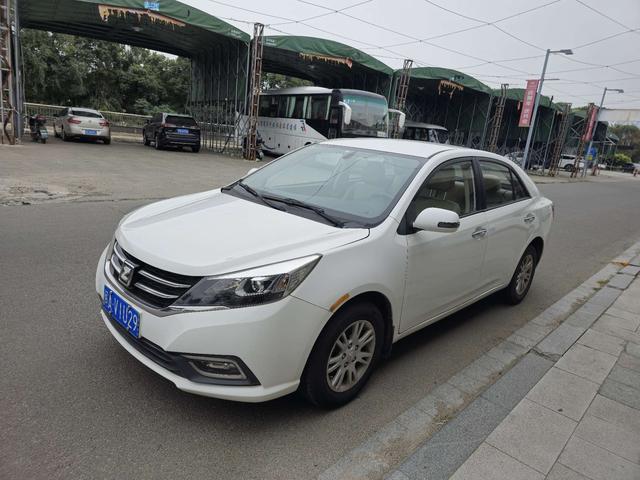 Zotye Z300