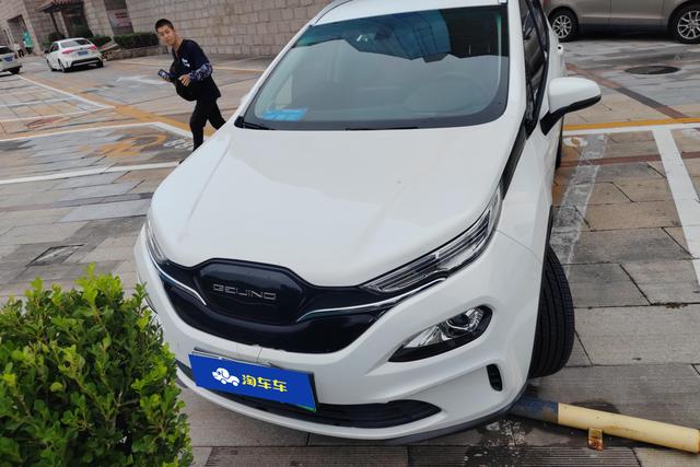 BAIC Beijing EX3