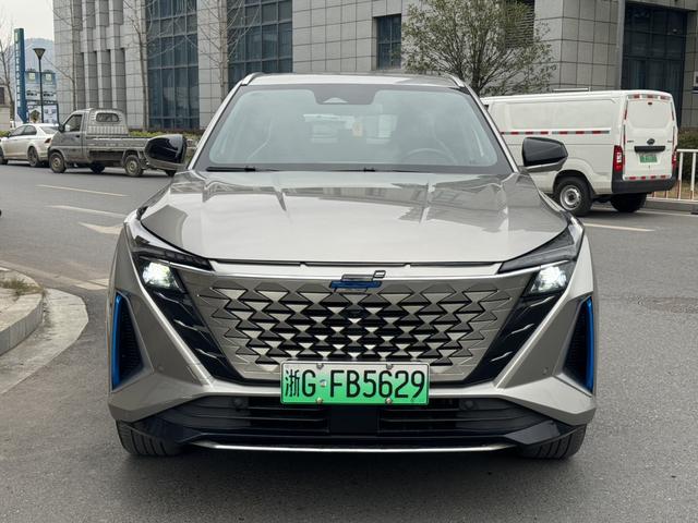 Oshan Changan Auchan Z6 iDD new energy