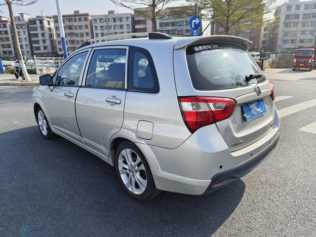 Suzuki Liana A6