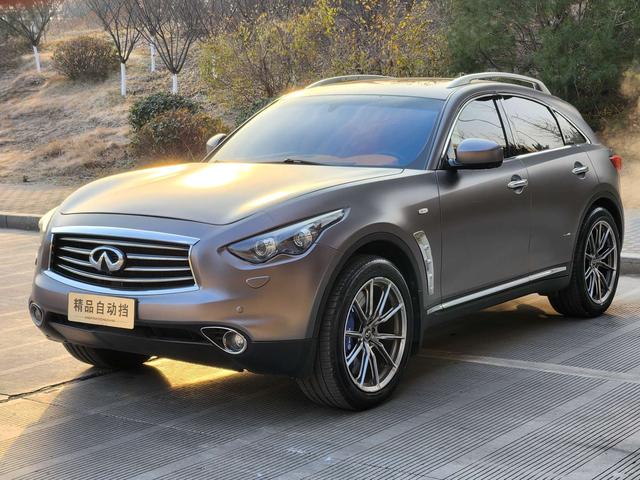 Infiniti QX70