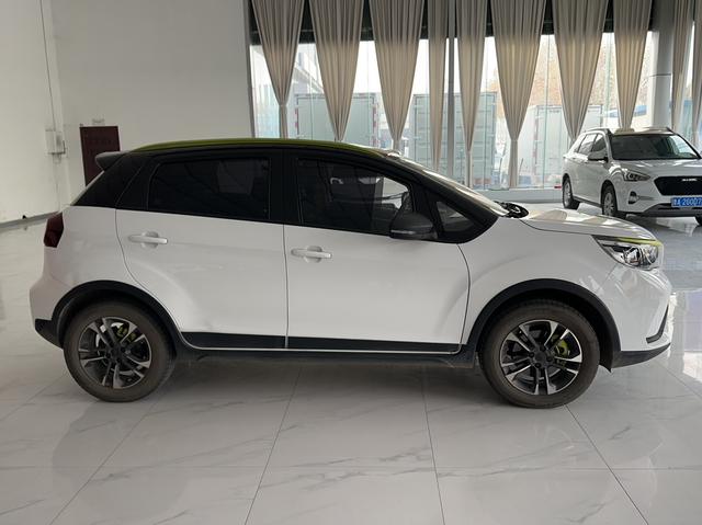 Geely EX3 Kung Fu Cow