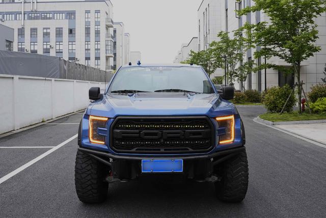 Ford F-150 Raptor