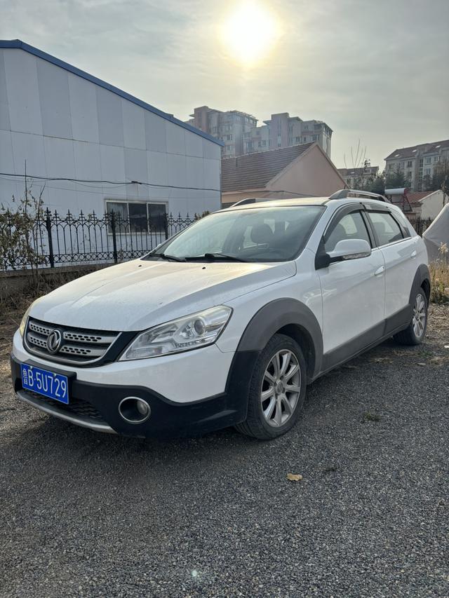 Dongfeng Fengshen H30