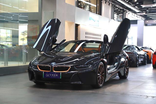 BMW i8