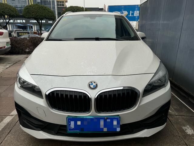 BMW 2 series multifunctional station wagon