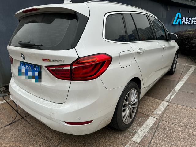 BMW 2 series multifunctional station wagon