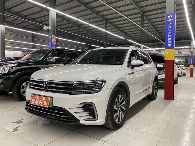 Volkswagen Tiguan L PHEV