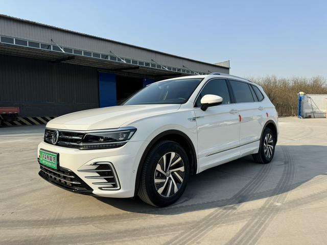 Volkswagen Tiguan L PHEV