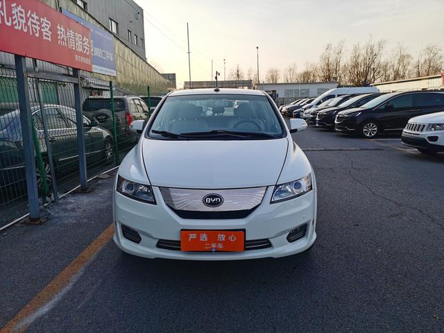 BYD e6