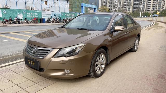 BYD G6