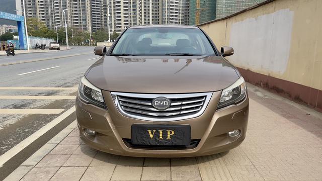 BYD G6