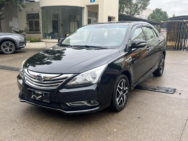 BYD G5