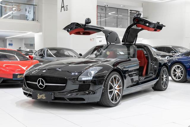 Mercedes-Benz SLS-Class AMG