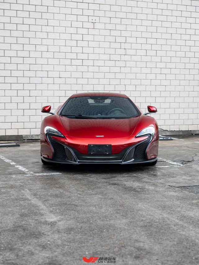 McLaren 650S