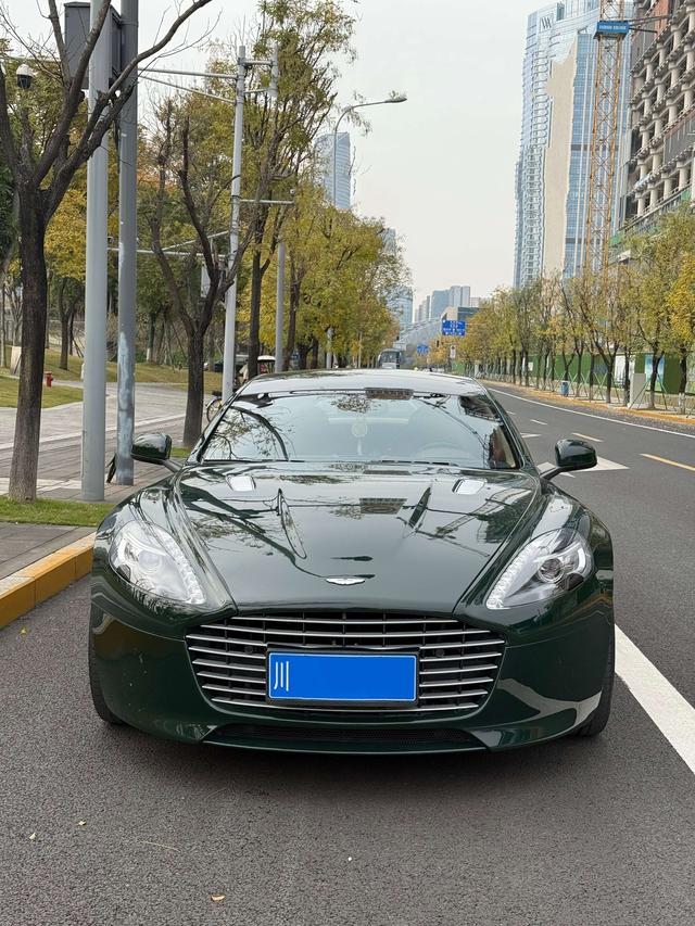 Aston Martin Rapide