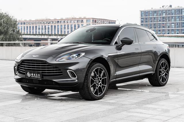 Aston Martin DBX