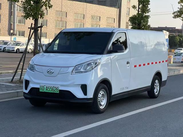 Maxus EV30