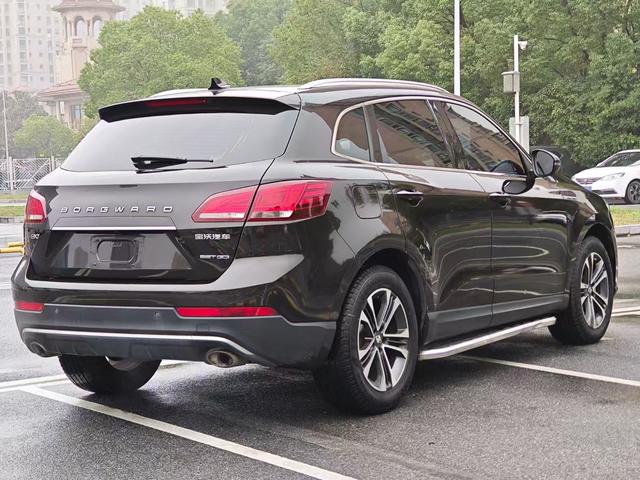 Borgward BX7