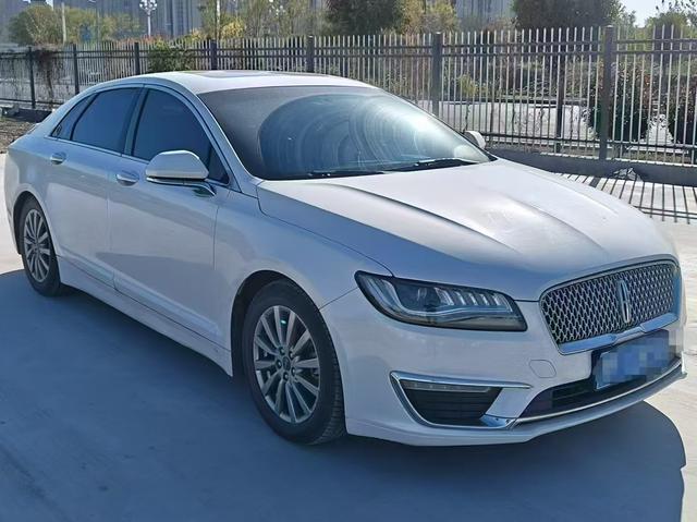 Lincoln MKZ