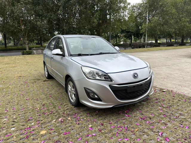 Changan Yuexiang V5