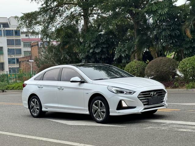 Hyundai Sonata PHEV