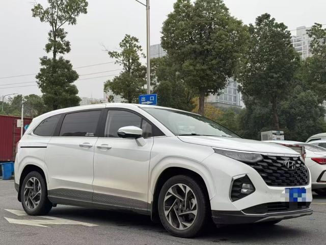 Hyundai Kustu