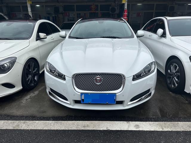 Jaguar XF