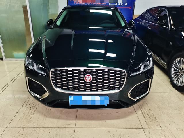 Jaguar XFL