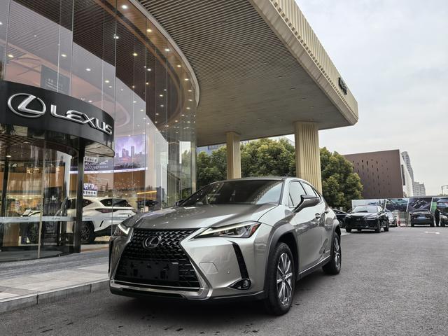 Lexus UX EV