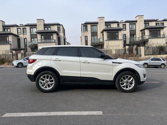 Lu Feng Landwind X7