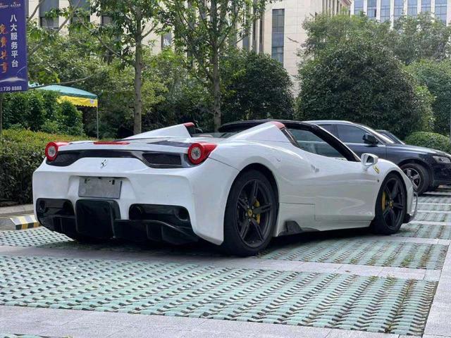 Ferrari 458