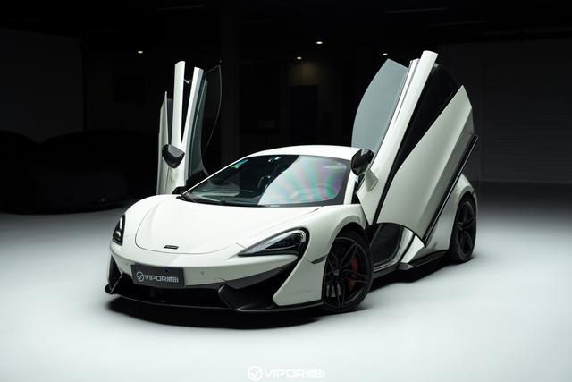 McLaren 570S