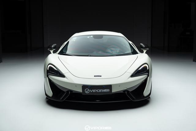 McLaren 570S