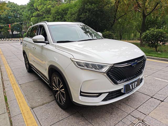 Oshan Changan Auchan X7