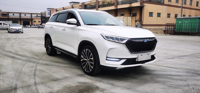 Oshan Changan Auchan X7