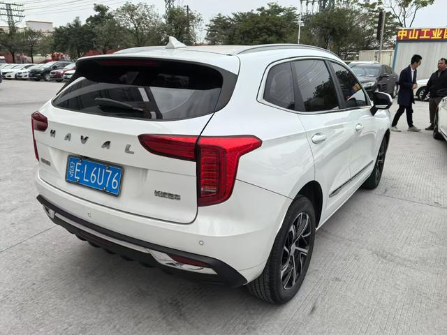 Haval Jolion