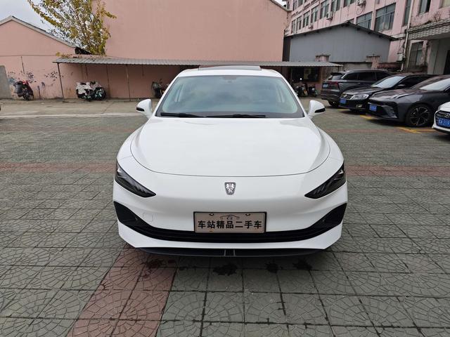 Roewe D7 DMH